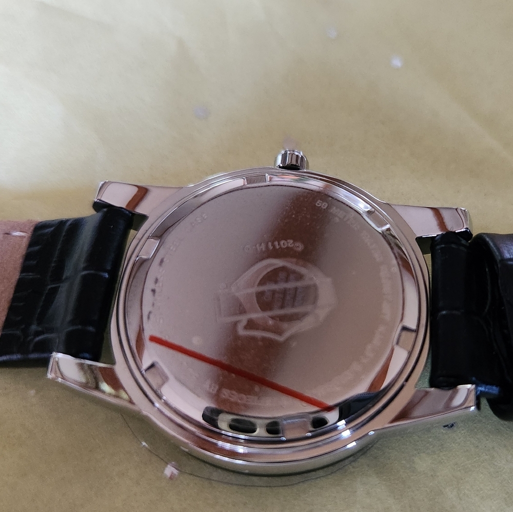 Ladies harley davidson watch - Picture 5 of 5